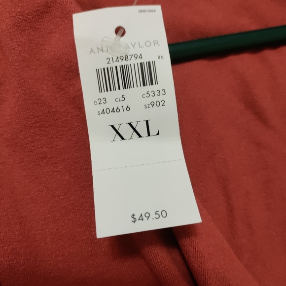 Maroon Ann Taylor blouse - Picture 4 of 6